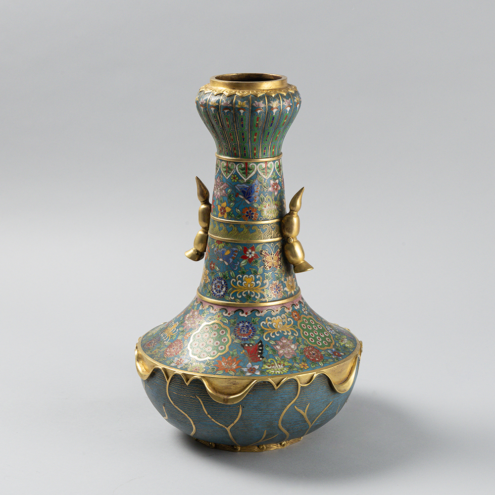 Lot3001 An Exquisite Gilt Bronze Cloisonne Flower Pattern Vase Qing Dynasty, Qianlong Four-character Mark & Period(1735-1796)