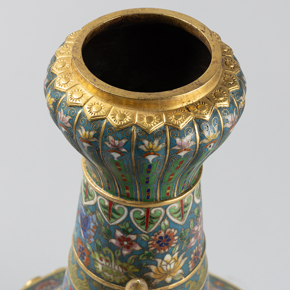 Lot3001 An Exquisite Gilt Bronze Cloisonne Flower Pattern Vase Qing Dynasty, Qianlong Four-character Mark & Period(1735-1796)