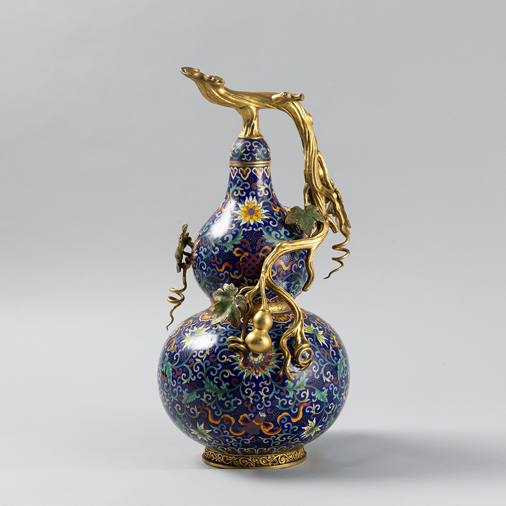 Lot3002 An Exquisite Gilt Bronze Cloisonne Lotus Pattern Eight Treasures Pattern Gourd-Shaped Vase Qing Dynasty, Qianlong Four-character Mark & Period(1735-1796)