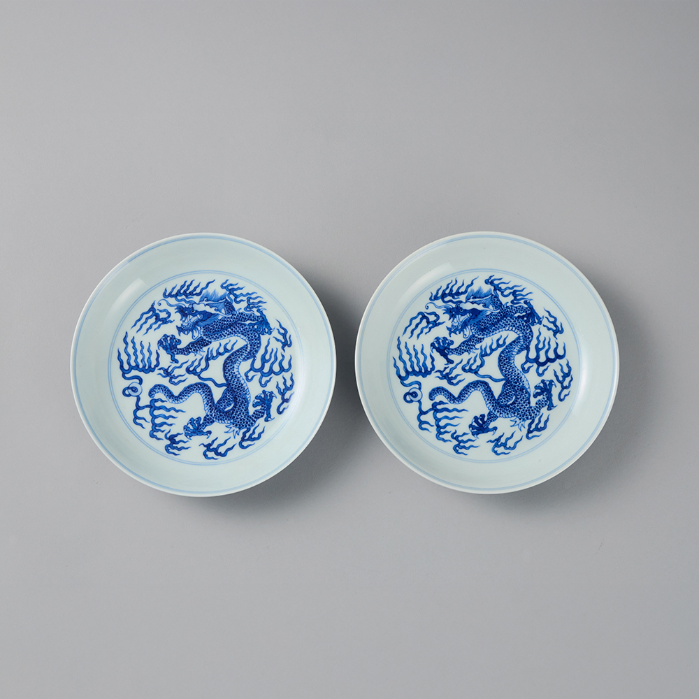 Lot1043 An Rare Blue and White Dragon Pattern A pair of Plate Qing Dynasty,Guangxu Mark & Period(1875-1908)