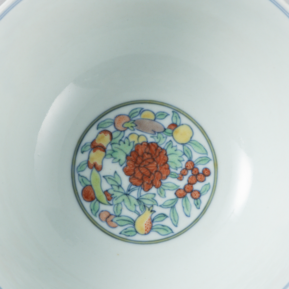 Lot1047 A CONTRASTING-COLOR PORCELAIN BOWL  Ming dynasty Chenghua Mark & Period(1465-1487)